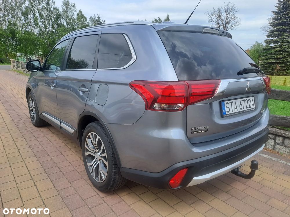 Mitsubishi Outlander - 7