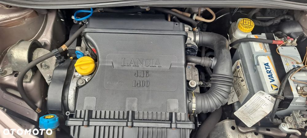 Lancia Musa 1.4 16v Automatik Platino Plus - 27