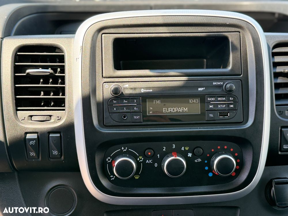 Renault Trafic (ENERGY) Start & Stop Combi Expression - 12