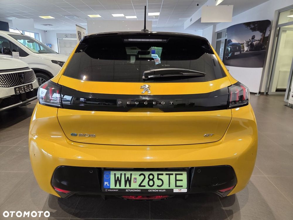 Peugeot 208 - 6