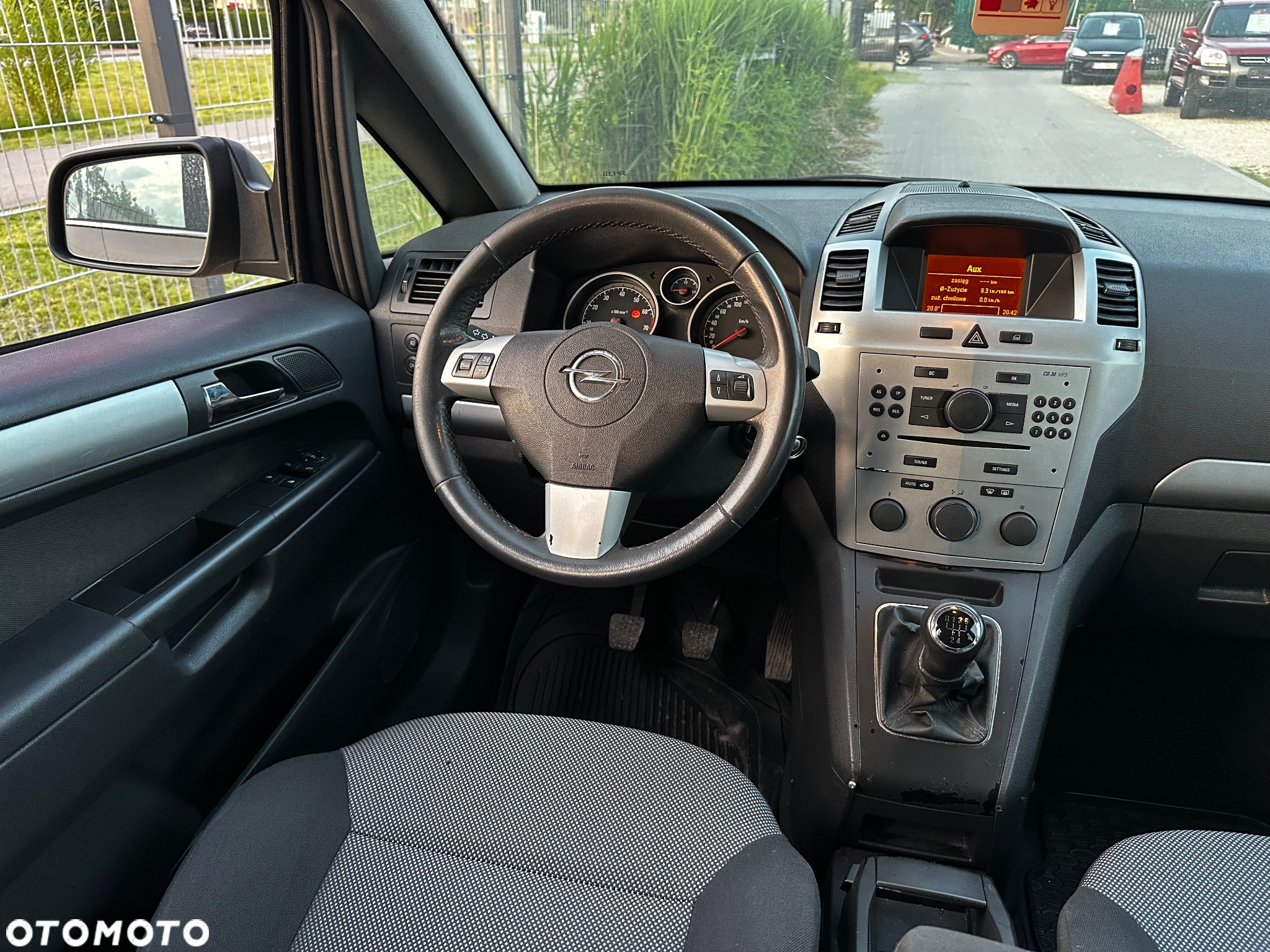 Opel Zafira 1.8 Cosmo - 21