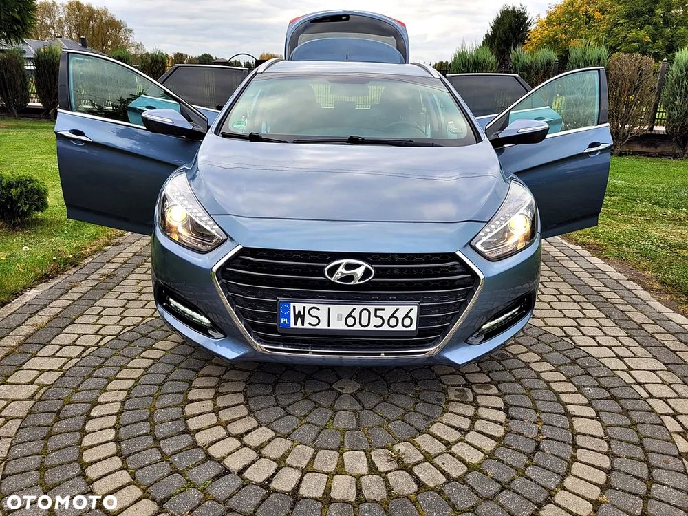 Hyundai i40 Kombi blue 1.7 CRDi Premium - 13