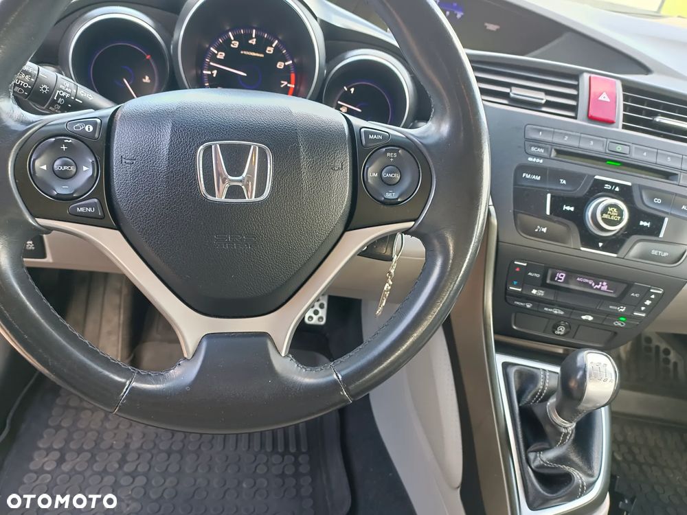 Honda Civic 1.4 Sport - 10