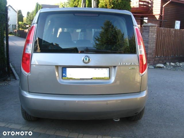 Skoda Roomster 1.4 16V Comfort - 8