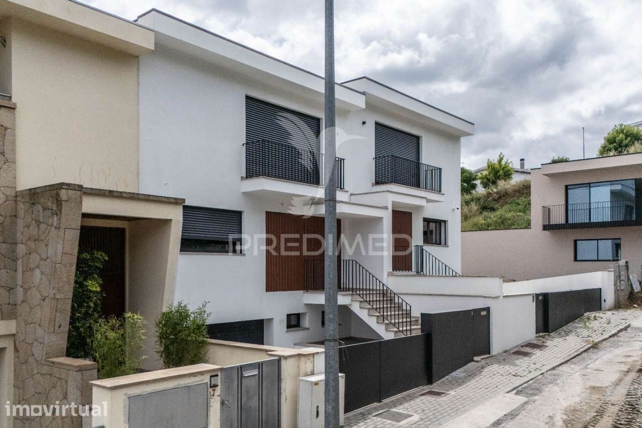 Moradia Nova T3 em São Pedro d'Este – Braga - Grande imagem: 2/31