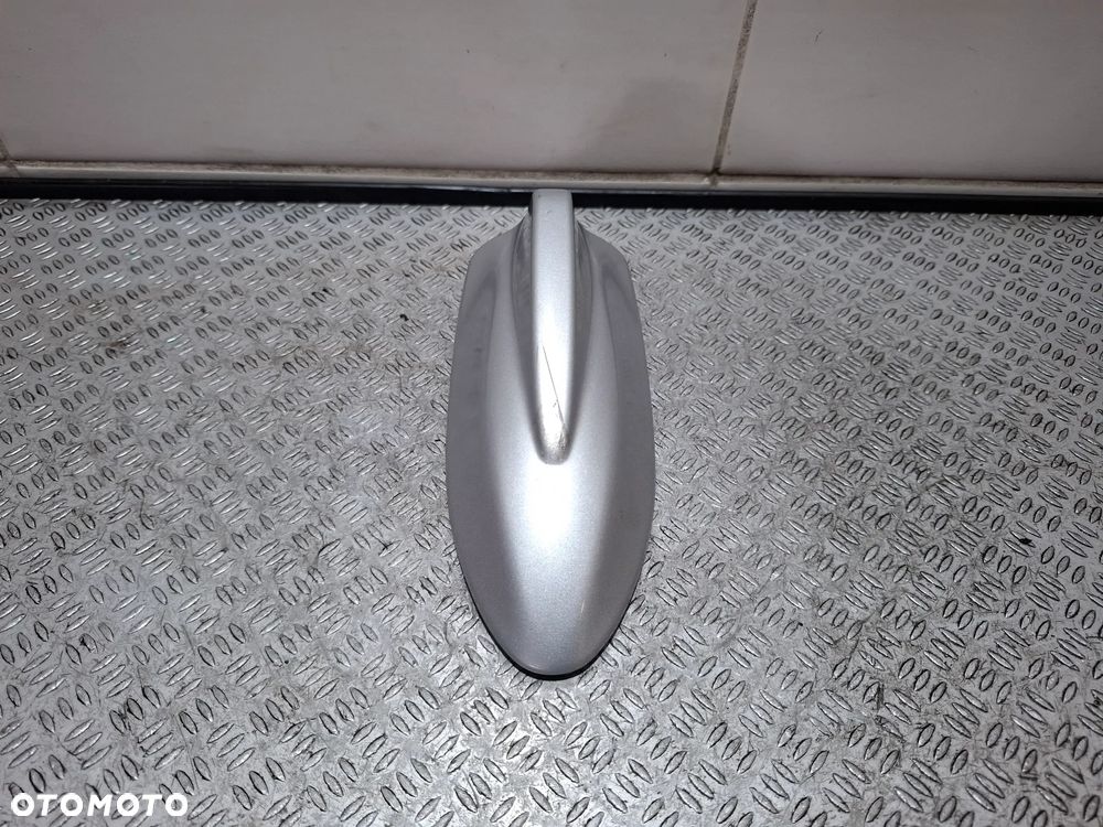 Antena dachowa płetwa Volvo V50 2008 rok nr 31210327 - 1