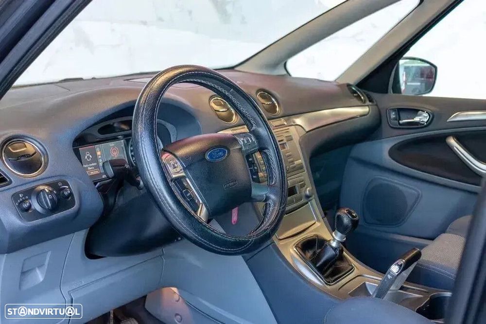 Ford S-Max 1.8 TDCi Titanium 7L - 15