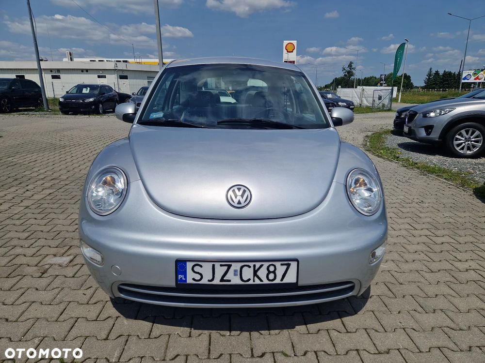 Volkswagen New Beetle - 4