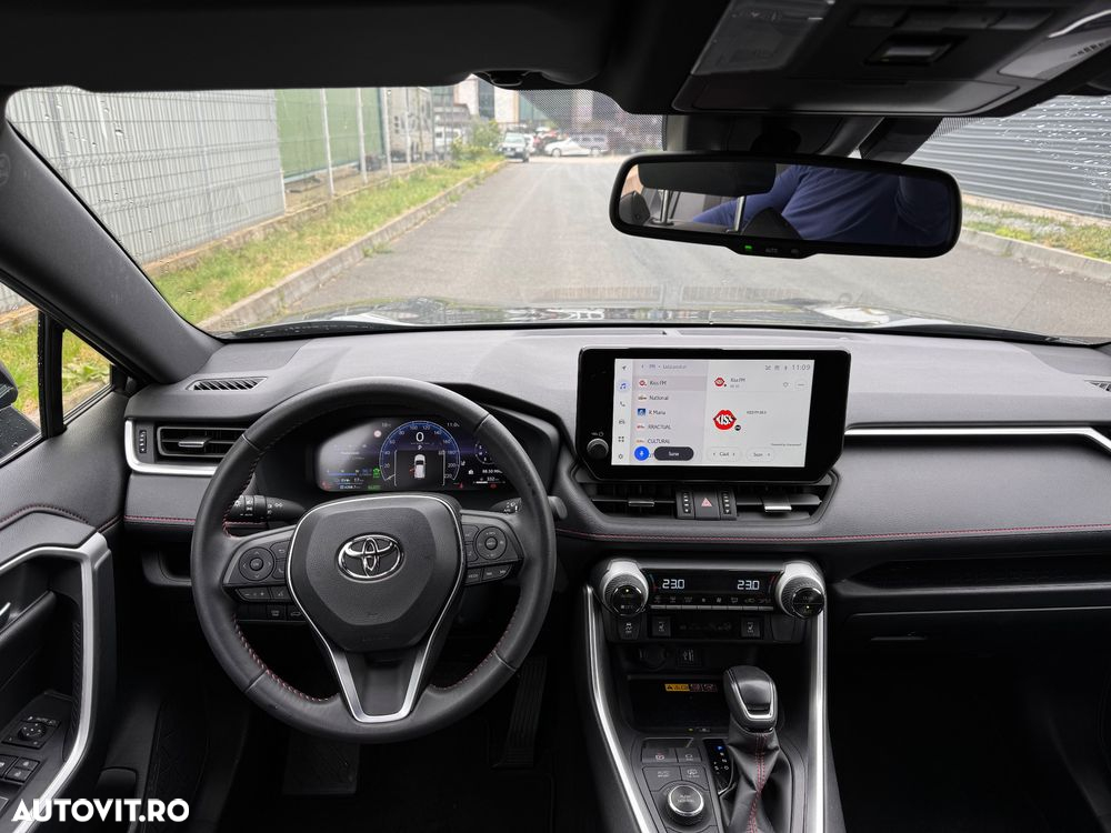 Toyota RAV4 Plug-in-Hybrid Style - 10