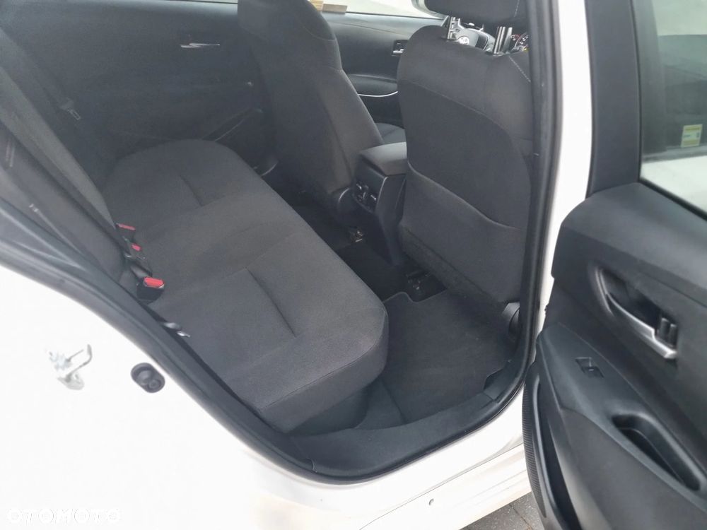 Toyota Corolla 1.8 Hybrid Comfort - 17