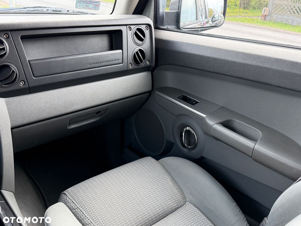 Jeep Commander - 11