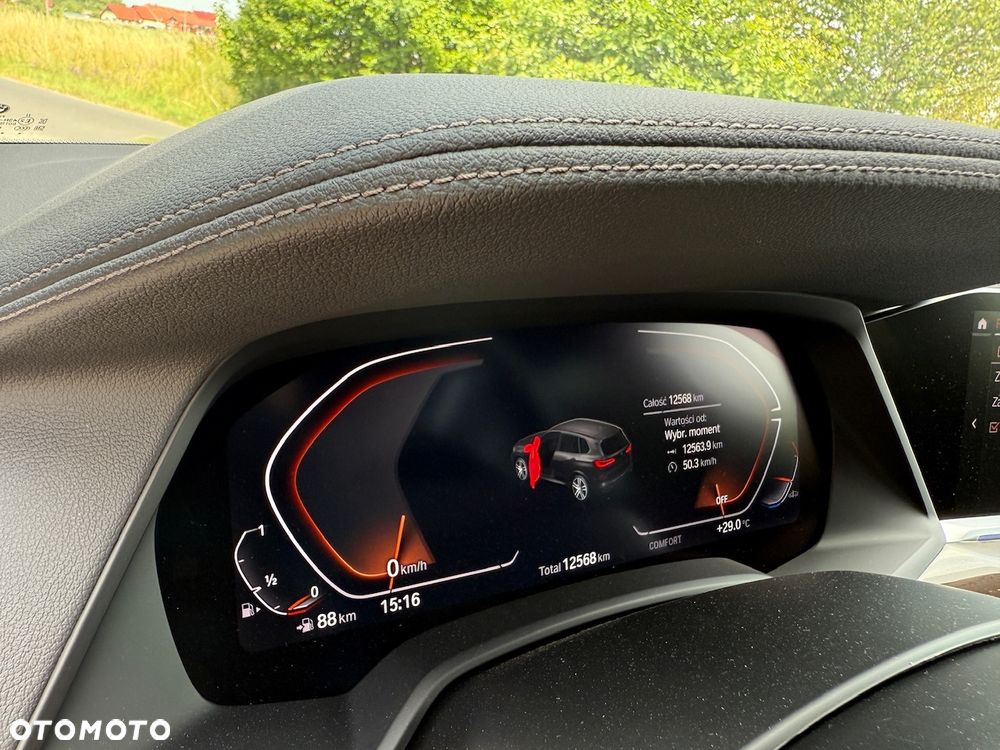 BMW X5 xDrive40i - 11