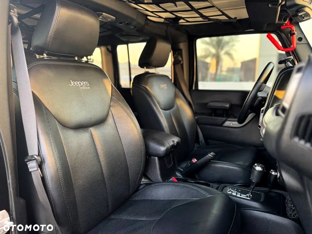 Jeep Wrangler 3.6 Unlim Black Edition II - 12