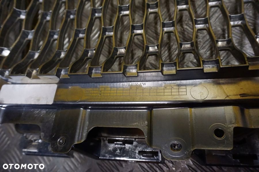 LINCOLN NAVIGATOR 2022 2023 2024 - Atrapa Przód Grill Chrom USA - 10