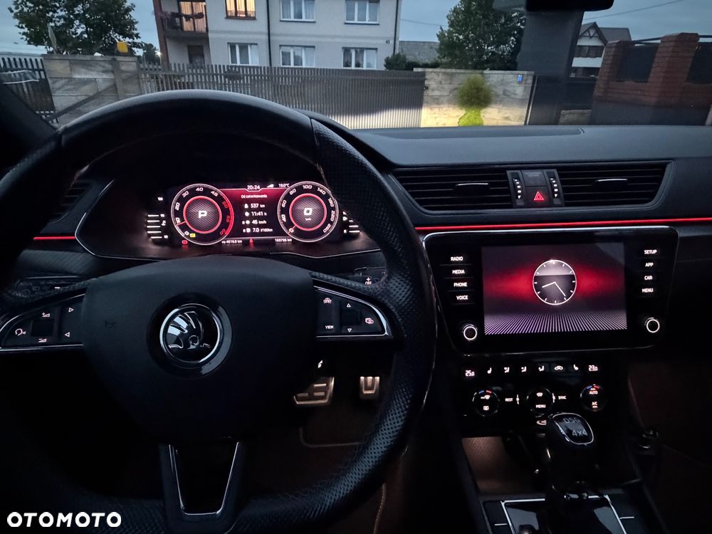 Skoda Superb 2.0 TDI SCR 4x4 Sportline DSG - 29