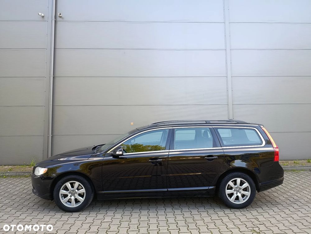Volvo V70 2.5T Momentum - 19