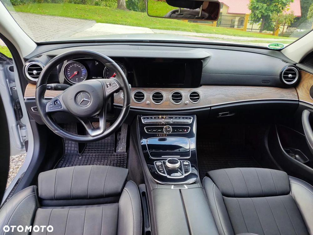 Mercedes-Benz Klasa E 220 d 9G-TRONIC - 6