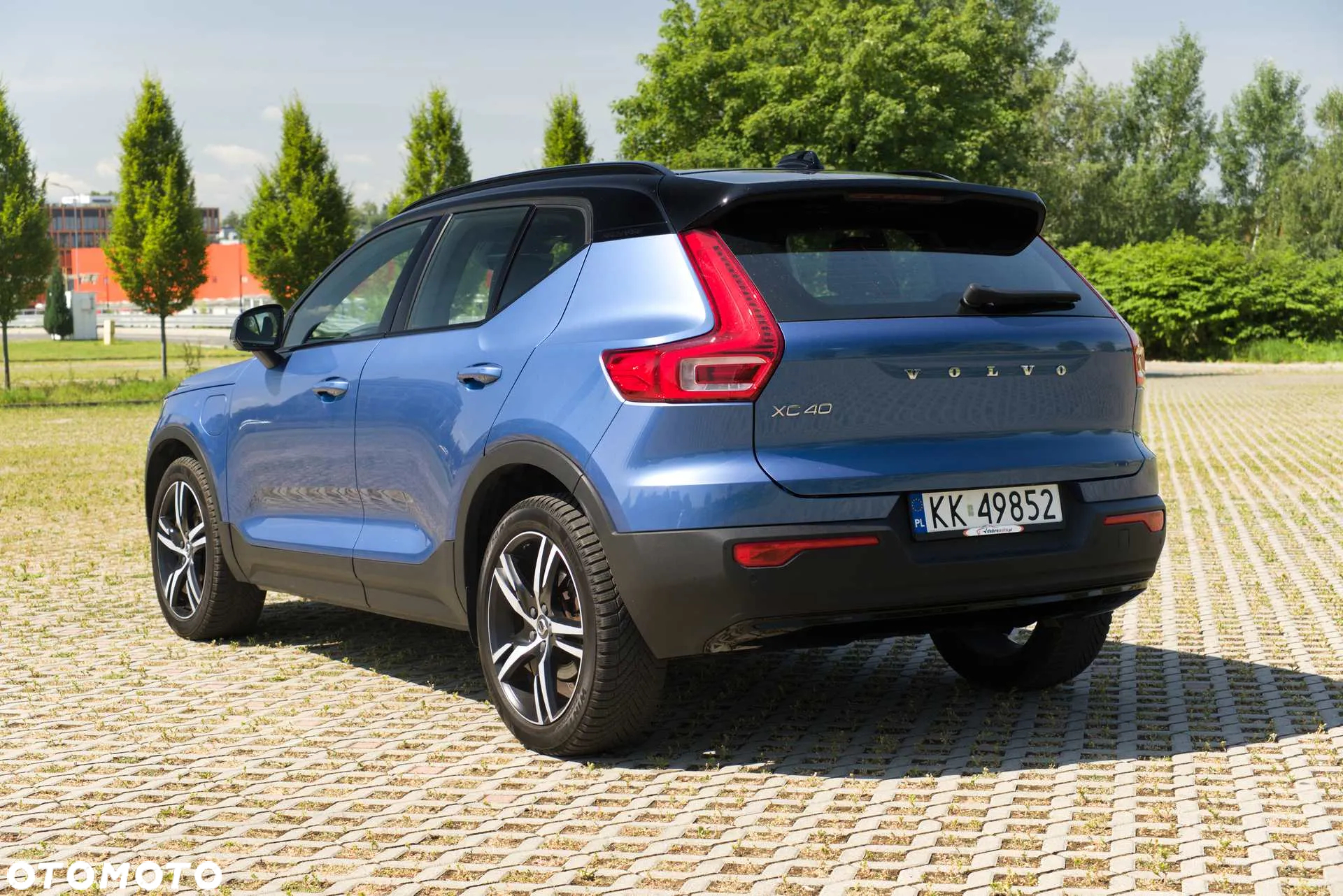 Volvo XC 40 T5 Plug-In Hybrid R-Design - 4