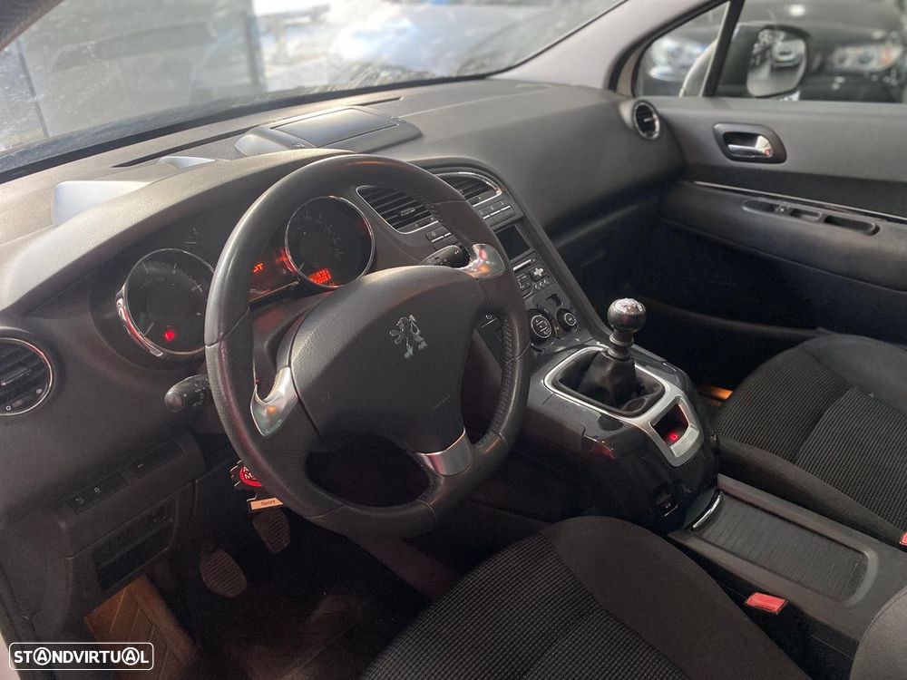 Peugeot 5008 1.6 HDi 7L Allure - 14