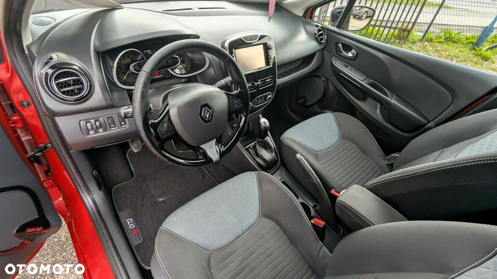 Renault Clio - 14