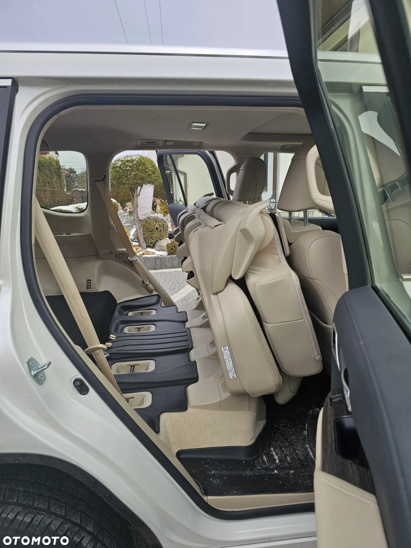 Toyota Land Cruiser - 17