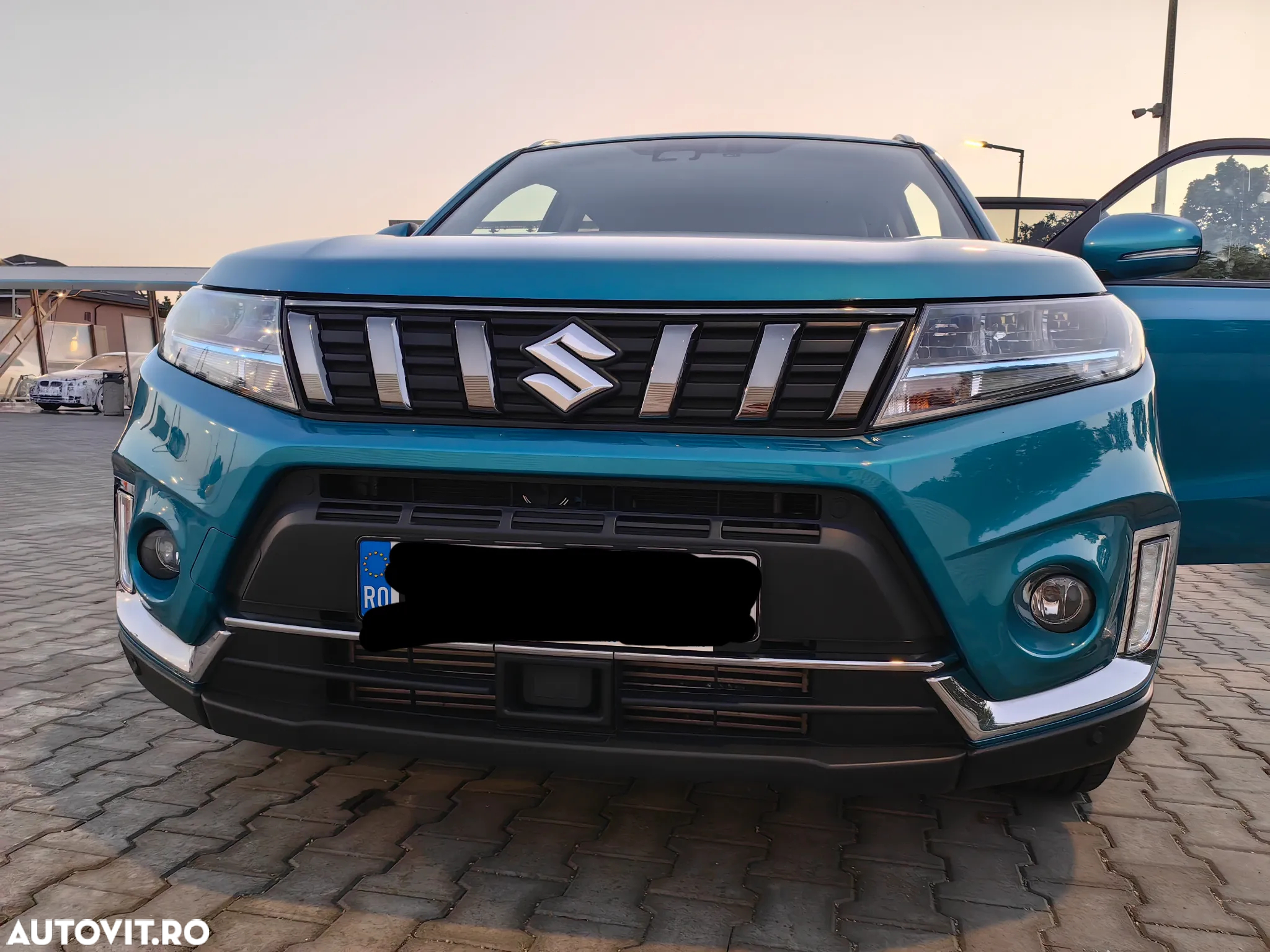 Suzuki Vitara 1.4 Boosterjet AllGrip MHEV Passion - 3