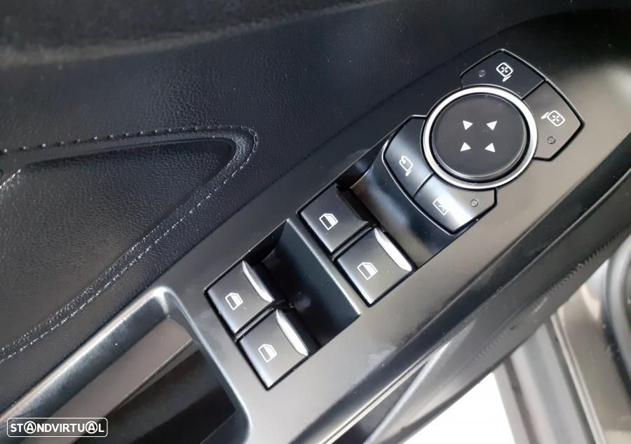 Ford Focus SW 1.5 TDCi EcoBlue Business - 9