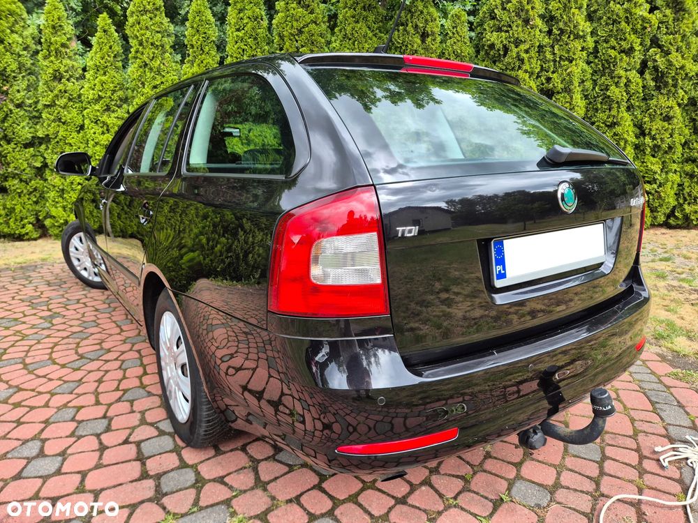 Skoda Octavia 1.6 TDI Ambiente - 5