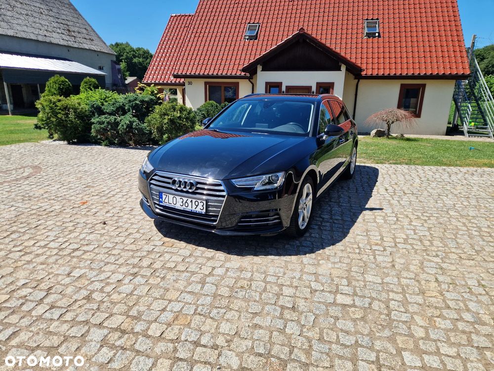 Audi A4 Avant 2.0 TDI Design - 12