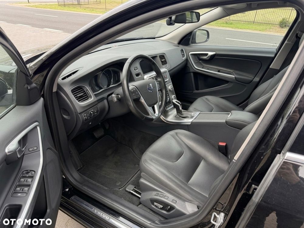 Volvo S60 T3 Drive-E Momentum - 6