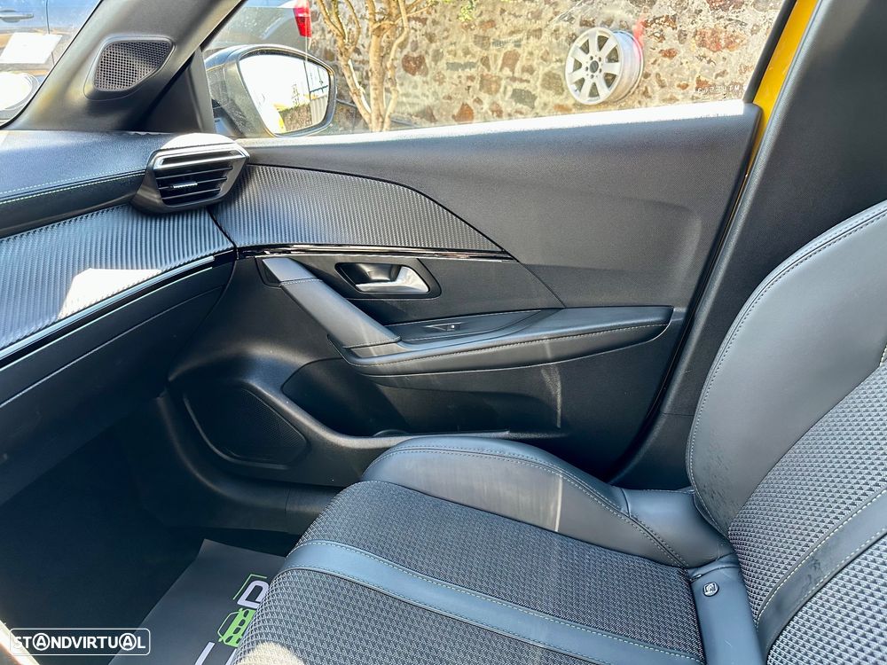 Peugeot 208 1.5 BlueHDi GT Line - 25