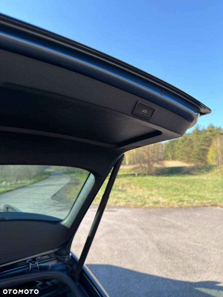 Skoda Octavia 2.0 TDI DSG RS - 28