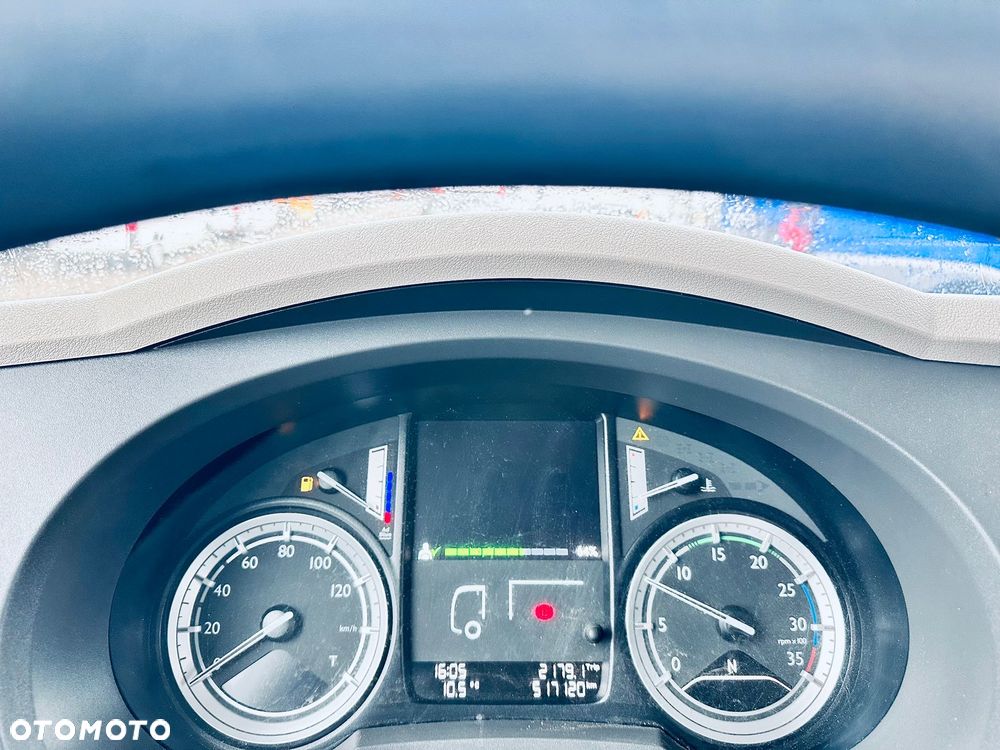 DAF LF 220 / KABINA SYPIALNA / WINDA - 18