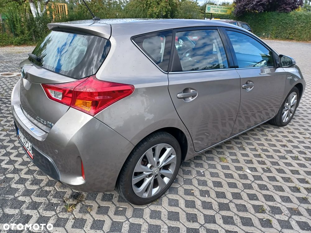 Toyota Auris 1.8 Hybrid Executive - 8