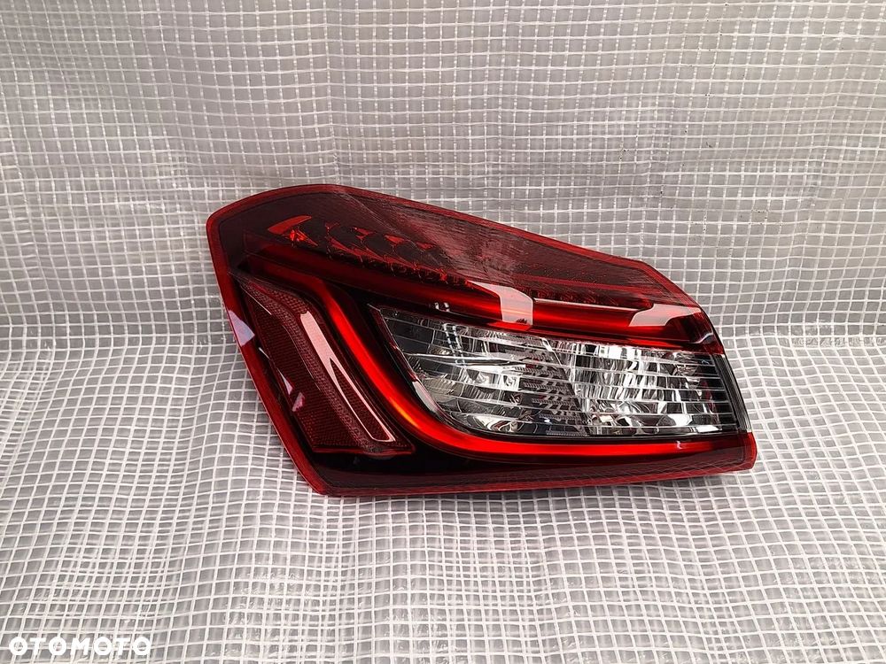 lampa tyl tylna lewa maserati ghibli m157 2013- dark ciemna nero 06701064450 europa orginal demontaz - 1