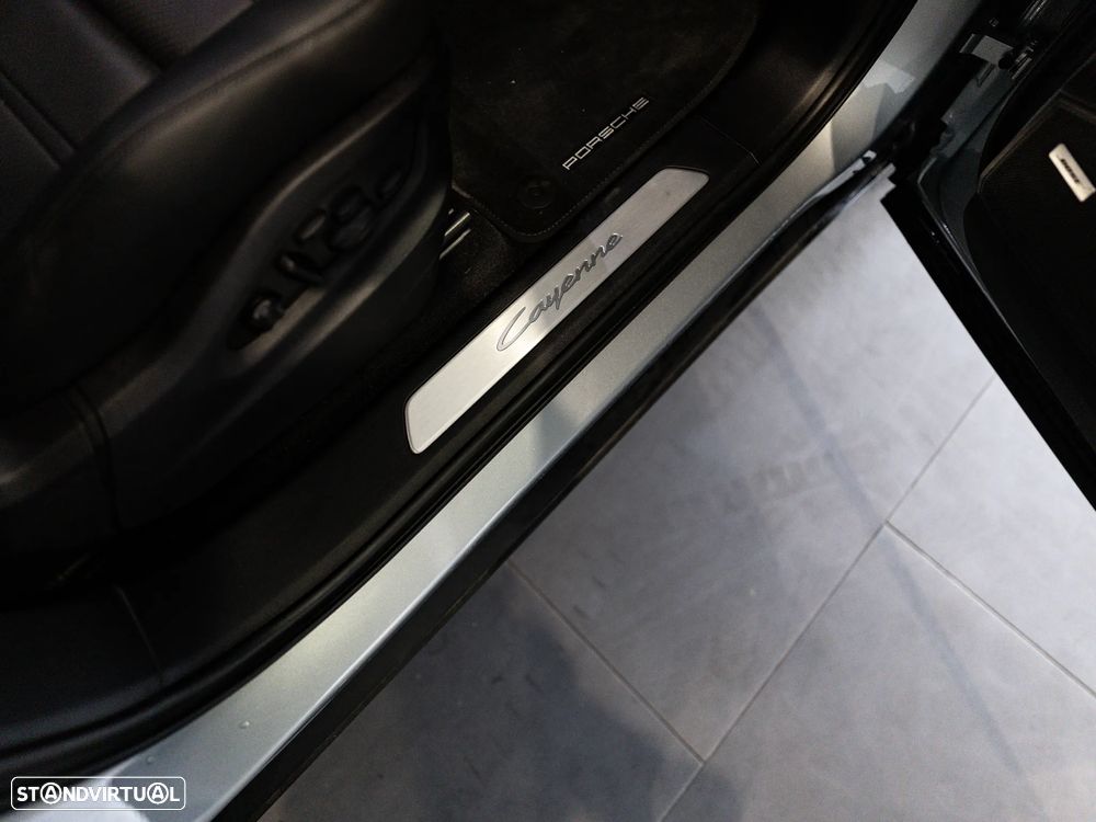 Porsche Cayenne Coupé E-Hybrid - 49
