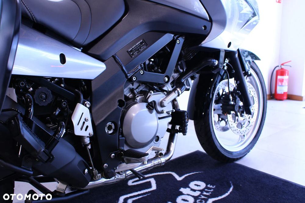 Suzuki DL - 23