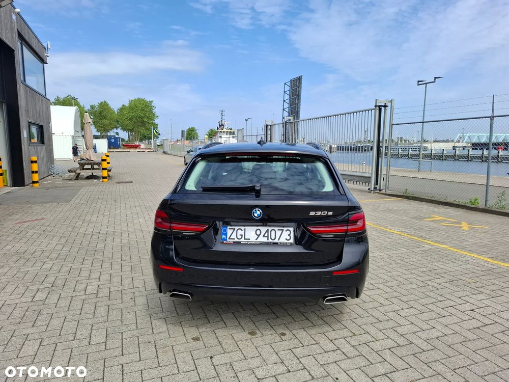 BMW Seria 5 530e Luxury Line sport - 6