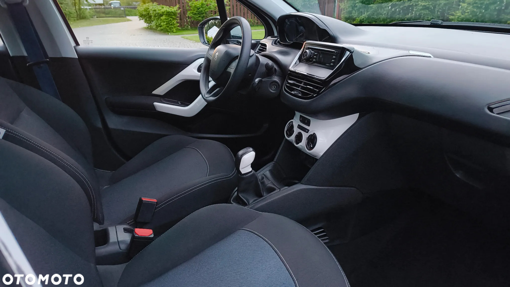 Peugeot 208 1.2 PureTech Access - 26