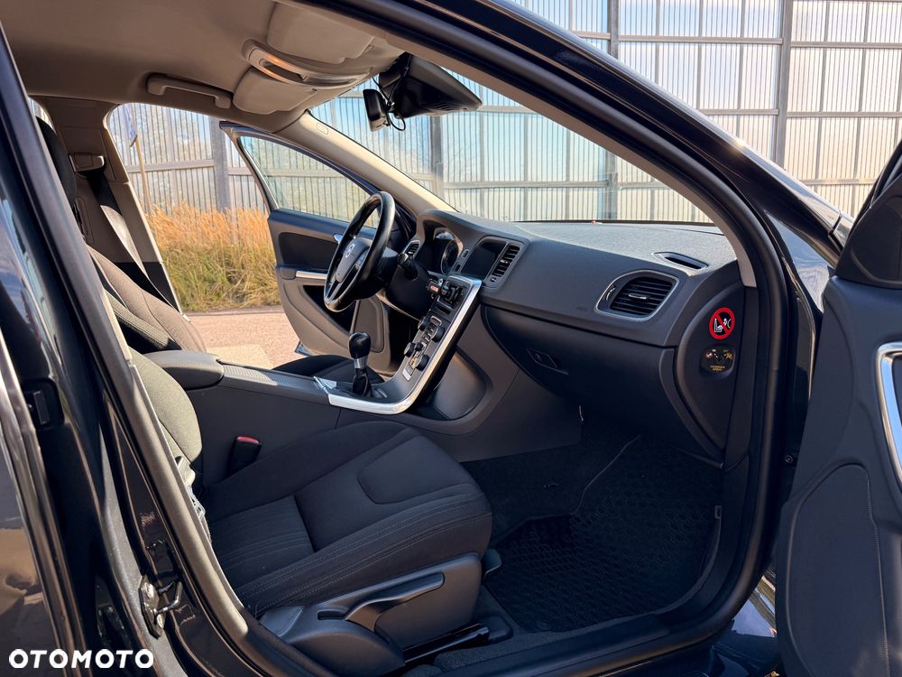 Volvo S60 - 17