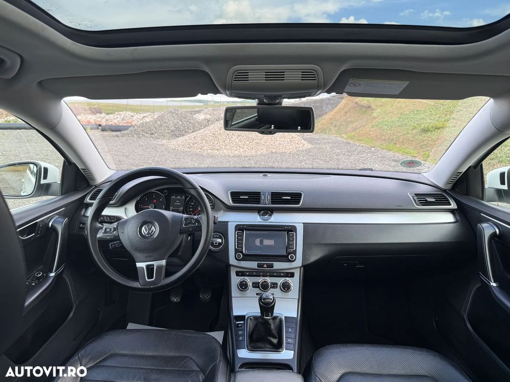 Volkswagen Passat 2.0 TDI DPF R-Line Edition Plus - 10