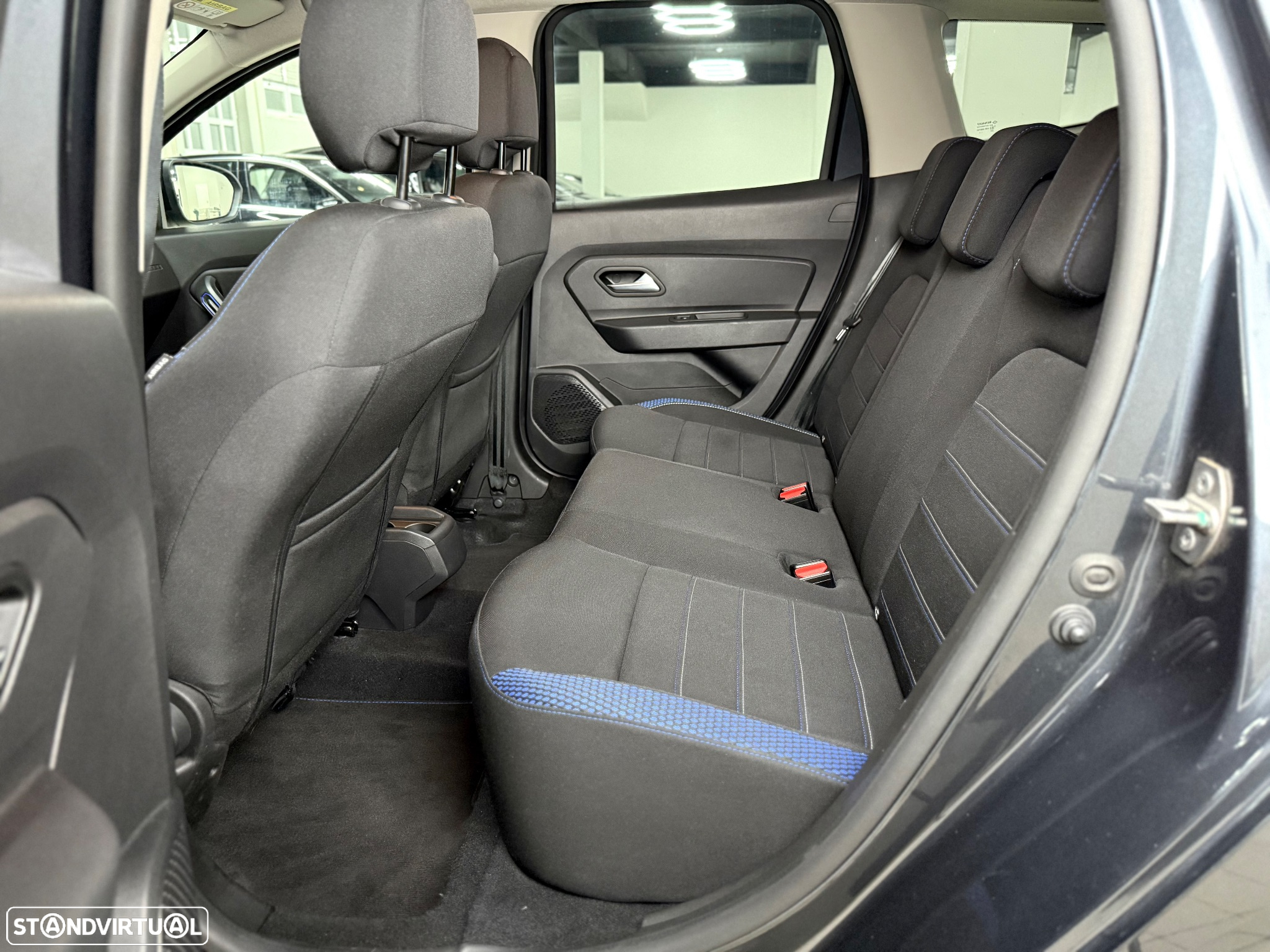 Dacia Duster 1.0 TCe Essential - 24