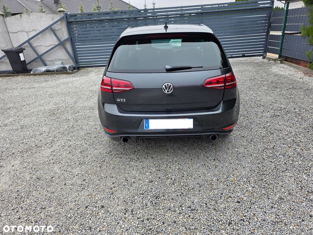 Volkswagen Golf GTI BlueMotion Technology - 4