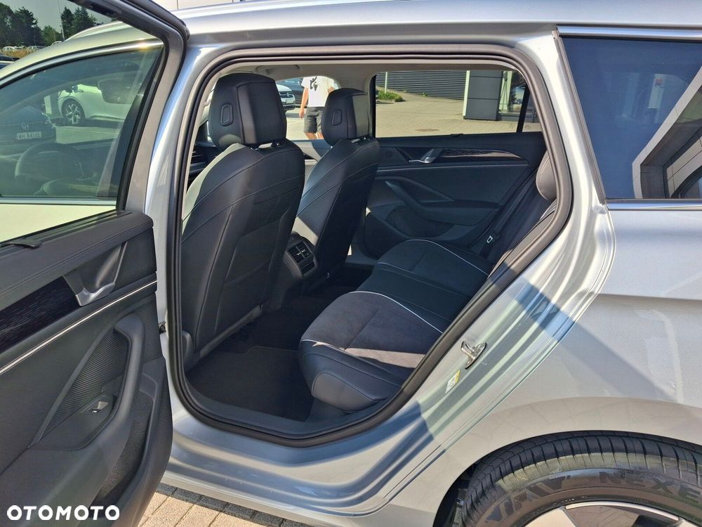 Volkswagen Passat - 17