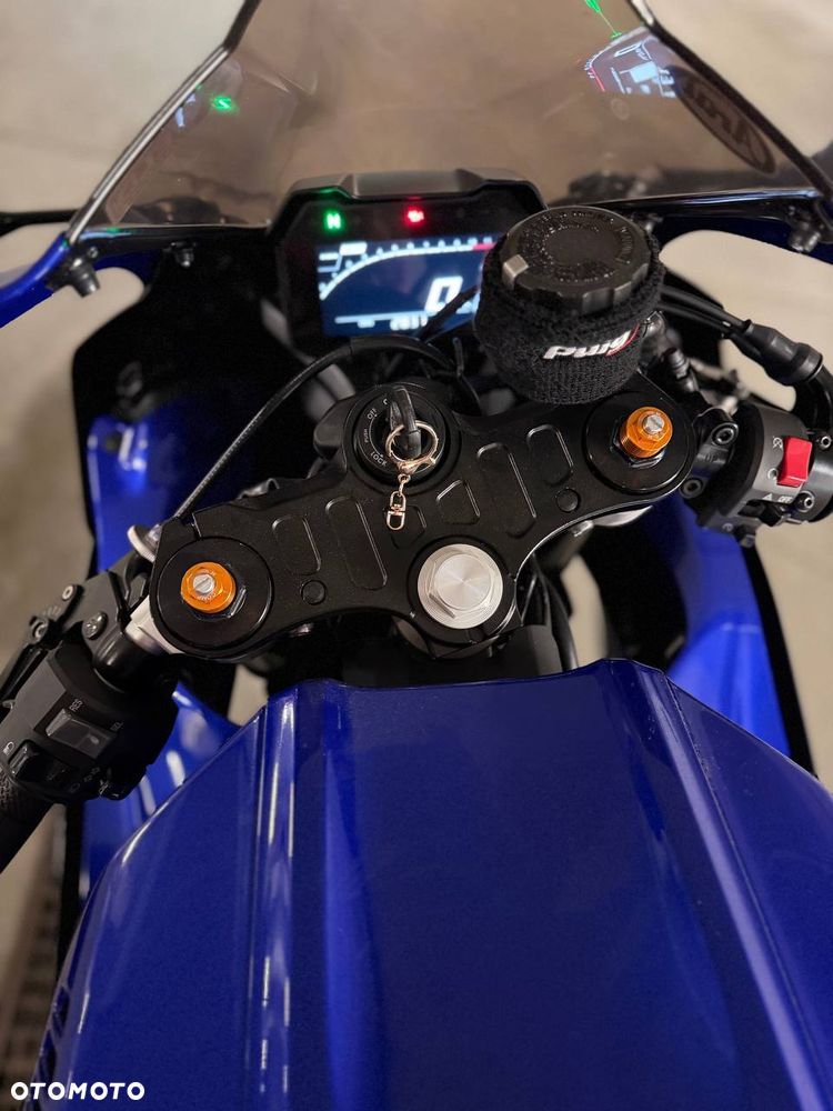Yamaha R7 - 6