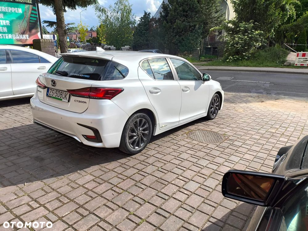Lexus CT ver-200h-business-edition - 4