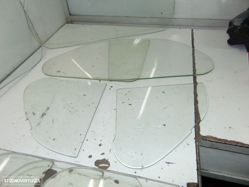 renault 4 CV ou Joaninha  vidros - 9