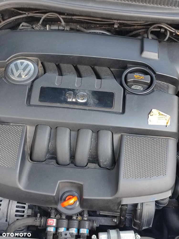 Volkswagen Golf 1.6 Comfortline - 21