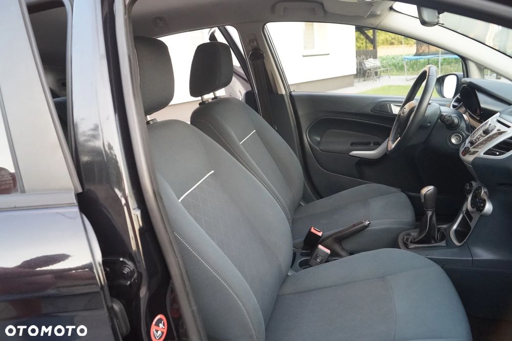 Ford Fiesta 1.25 Ghia EU5 - 11