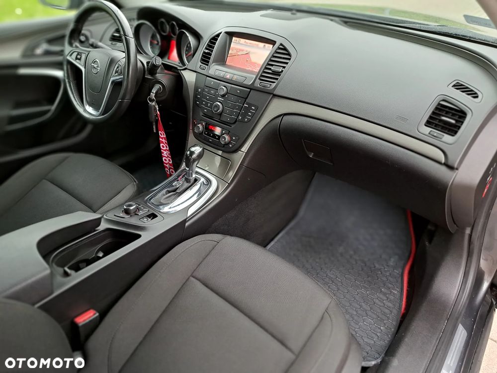 Opel Insignia - 17